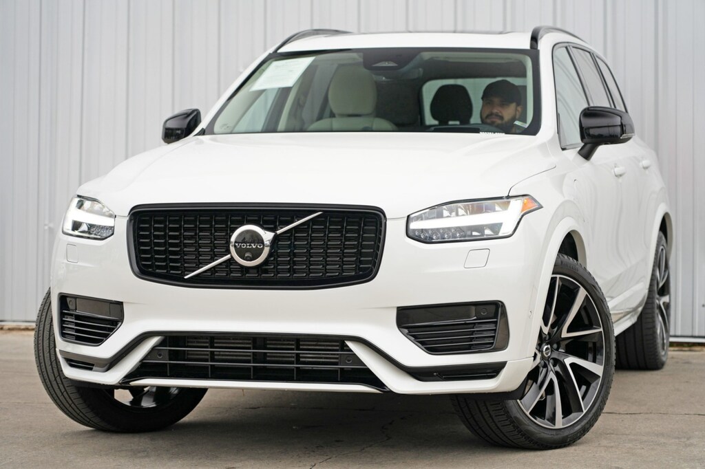 Used 2023 Volvo XC90 Recharge Plug-In Hybrid Ultimate Dark Theme SUV