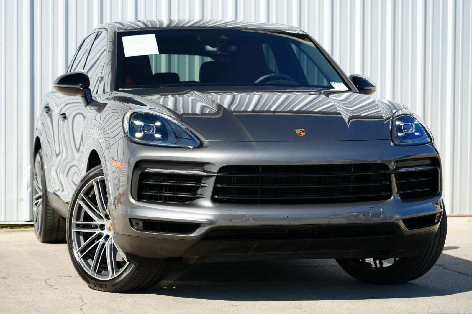 2023 Porsche Cayenne Platinum Edition photo 4