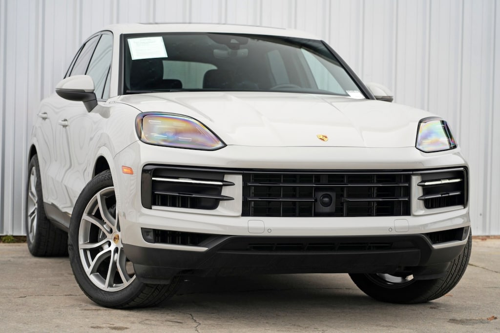 Used 2024 Porsche Cayenne w/ Premium Package SUV