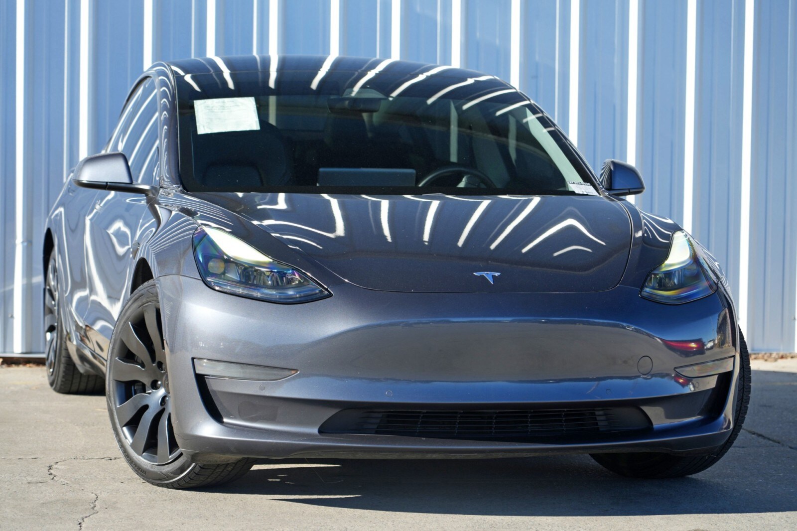 2021 Tesla Model 3 Standard Range Plus photo 4