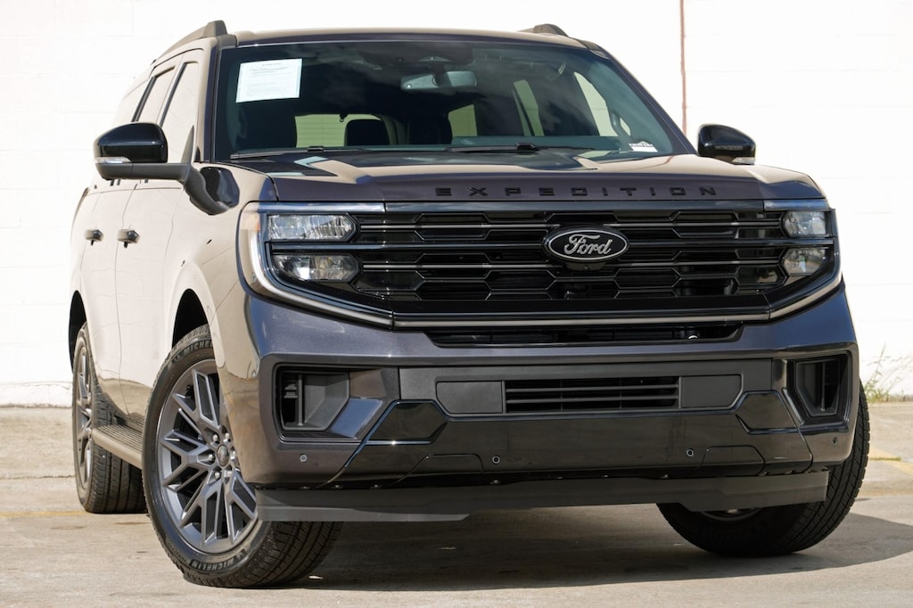 Used 2026 Ford Expedition Platinum w/ Stealth Appearance Package SUV