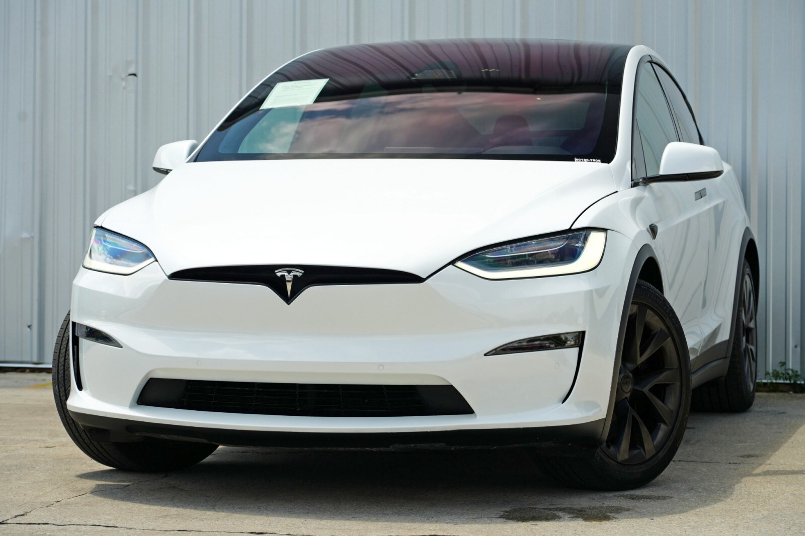 2023 Tesla Model X Standard Range photo 3