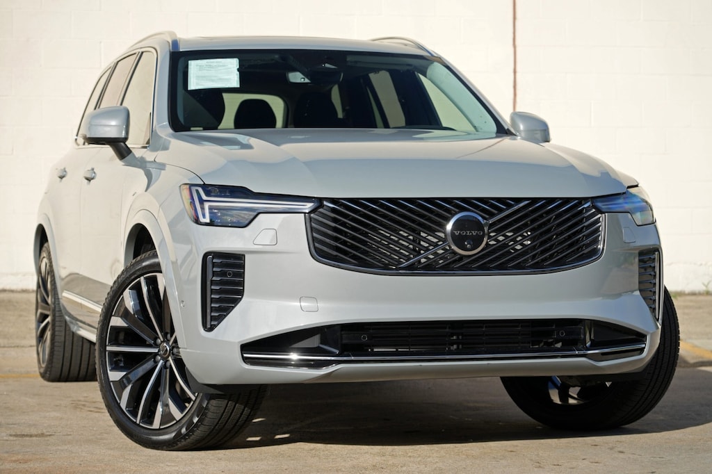 Used 2025 Volvo XC90 Plug-In Hybrid Ultra SUV
