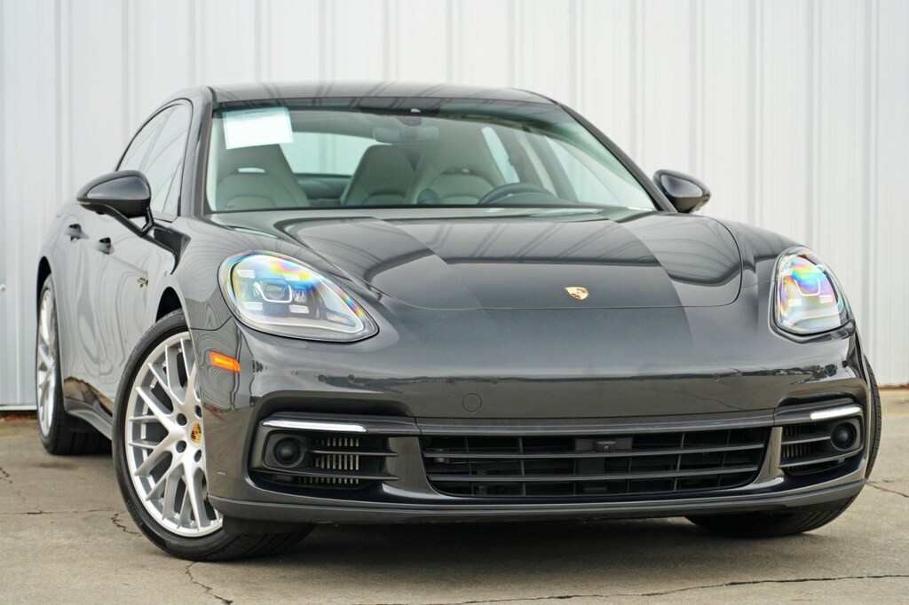 Used 2018 Porsche Panamera 4 E-Hybrid w/ Premium Plus Package Sedan