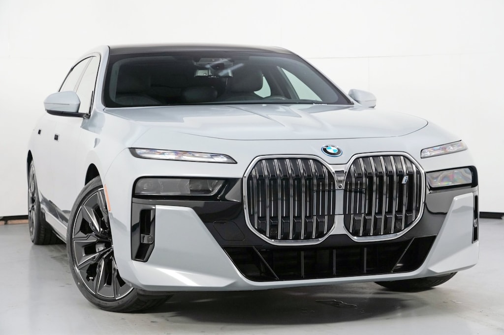 Used 2023 BMW i7 xDrive60 w/ M Sport, Executive & Driving Assist Pa Sedan