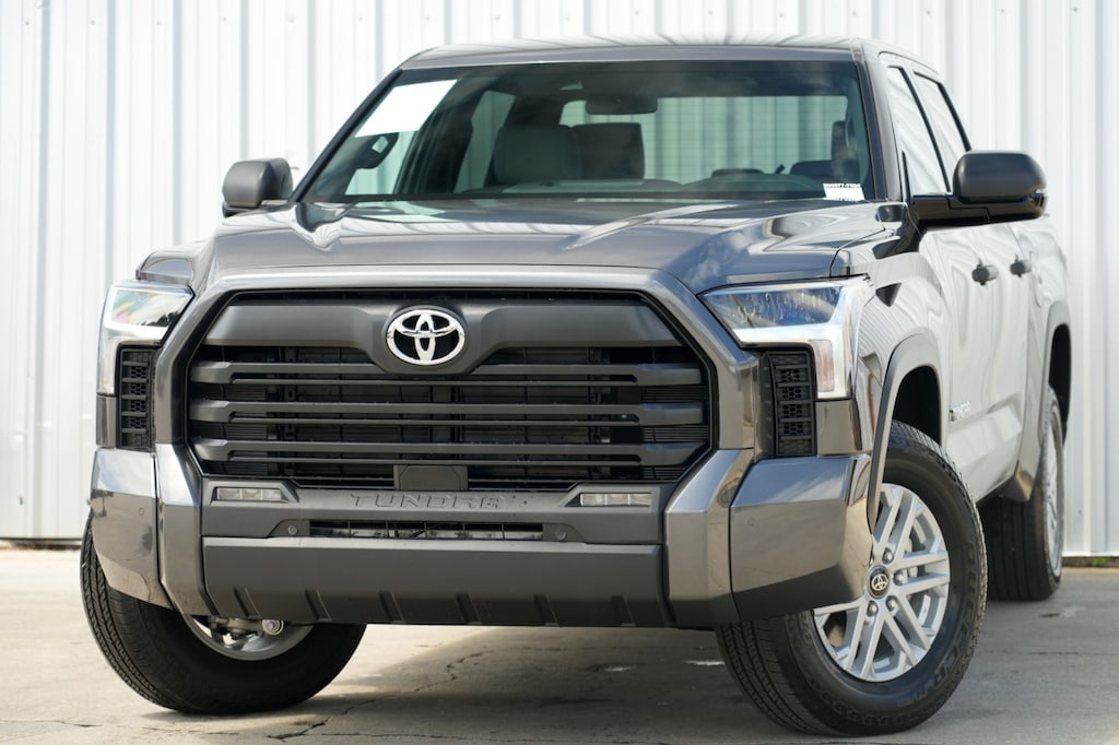 Used 2025 Toyota Tundra 4WD SR5 w/ Convenience Package Truck CrewMax