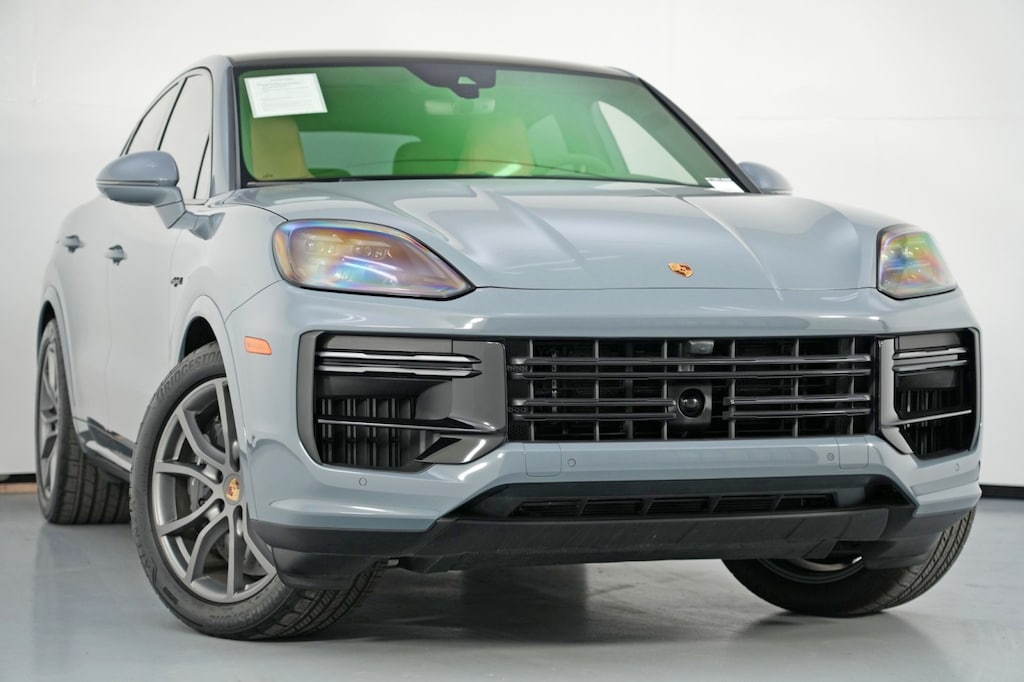 Used 2024 Porsche Cayenne Turbo E-Hybrid w/ Premium Plus Package SUV