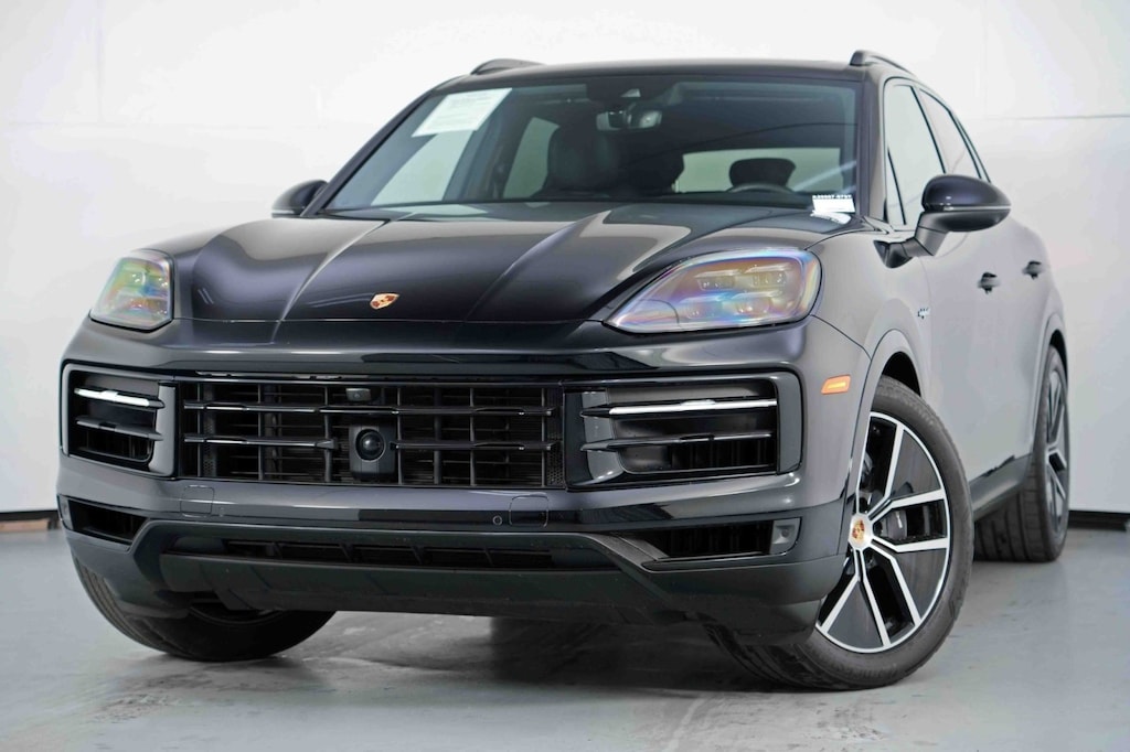Used 2024 Porsche Cayenne E-Hybrid w/ Premium Package SUV