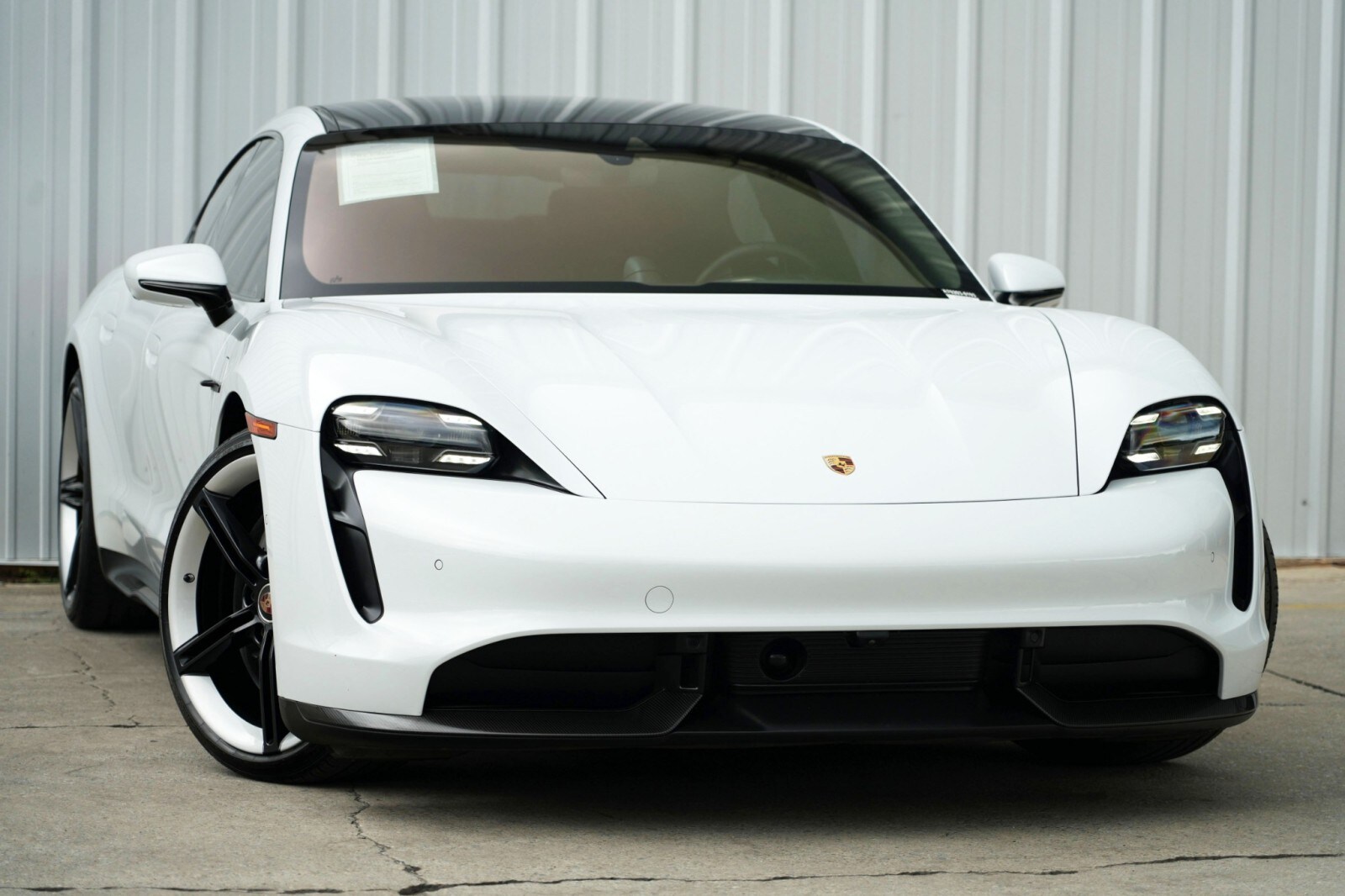 2020 Porsche Taycan Turbo S photo 4