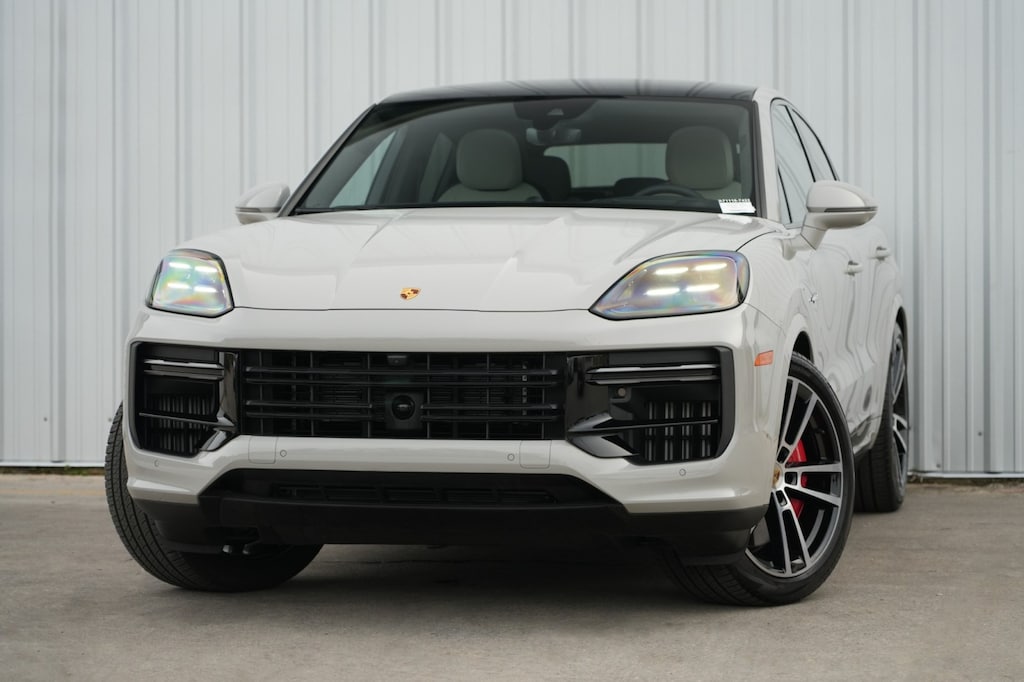 Used 2024 Porsche Cayenne Turbo E-Hybrid w/ Premium & Tech Packages SUV