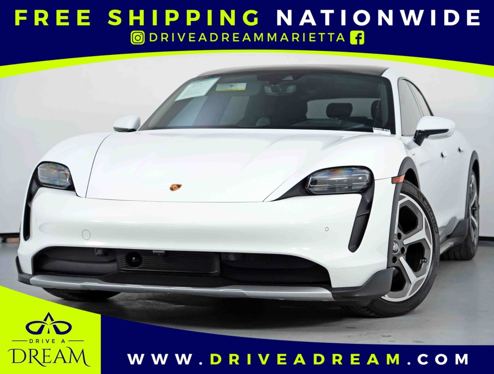 2024 Porsche Taycan 4 Cross Turismo's photo