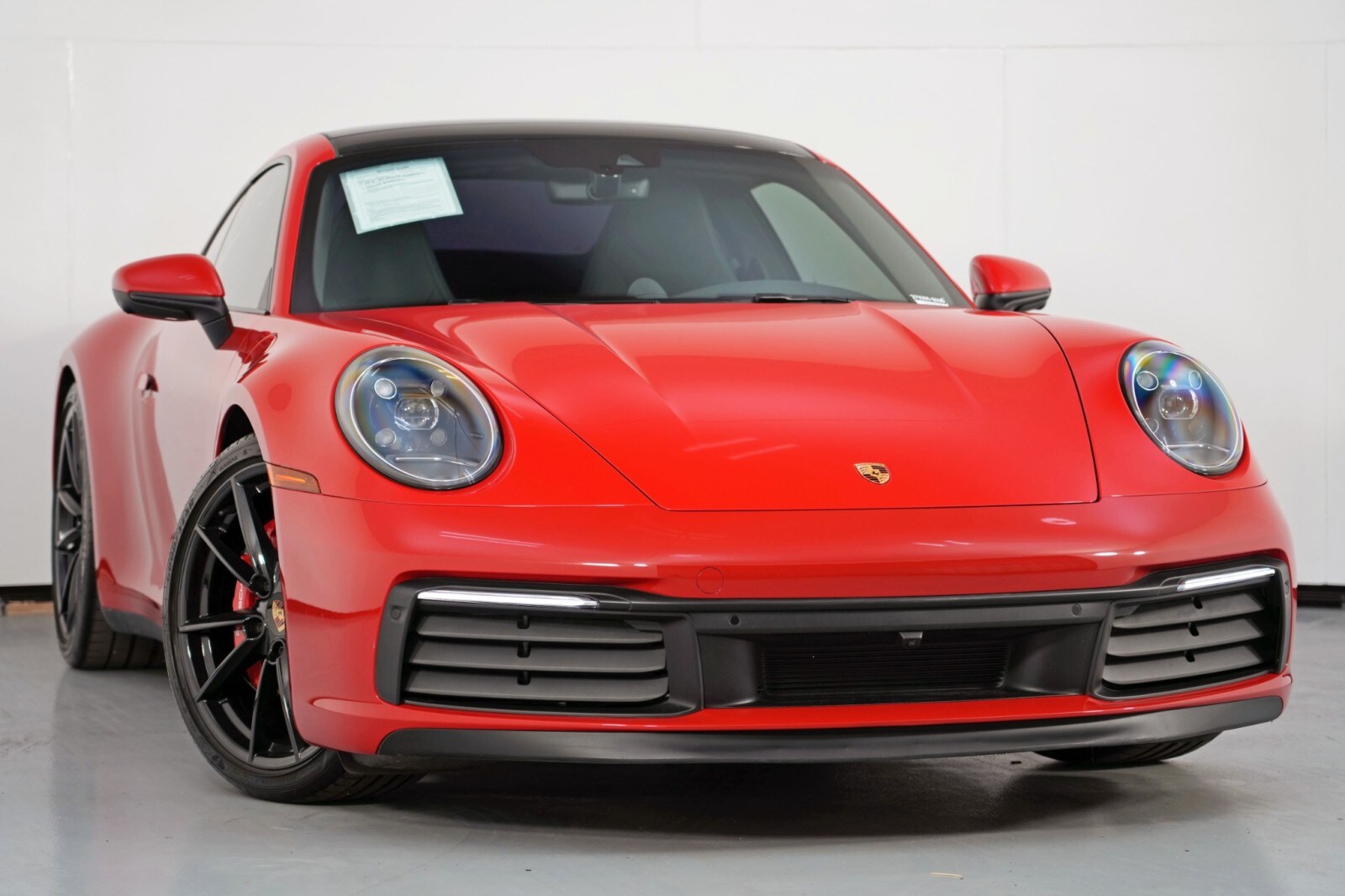 2024 Porsche 911 4S 4 GTS photo 4