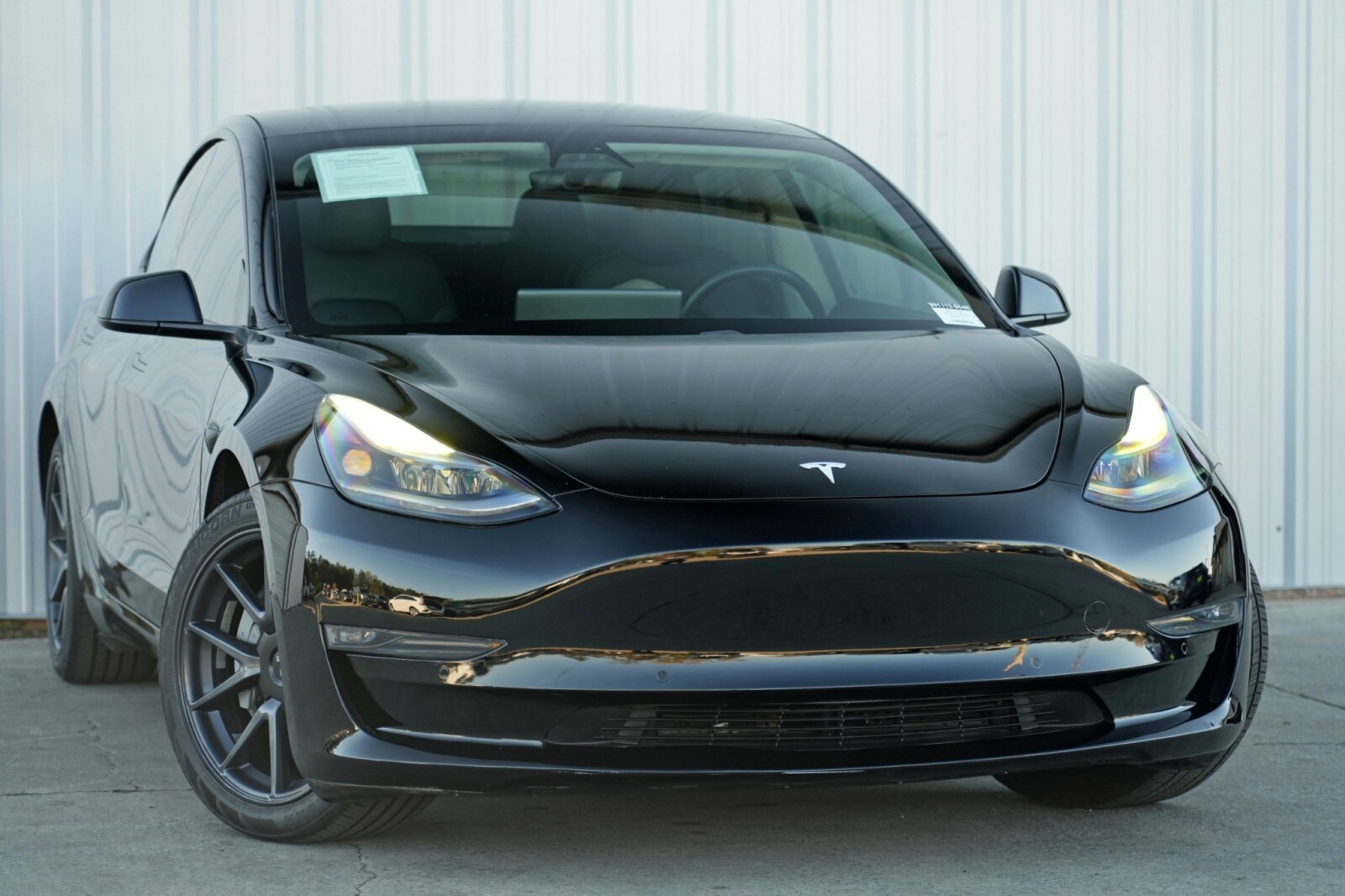 2021 Tesla Model 3 Standard Range Plus photo 4