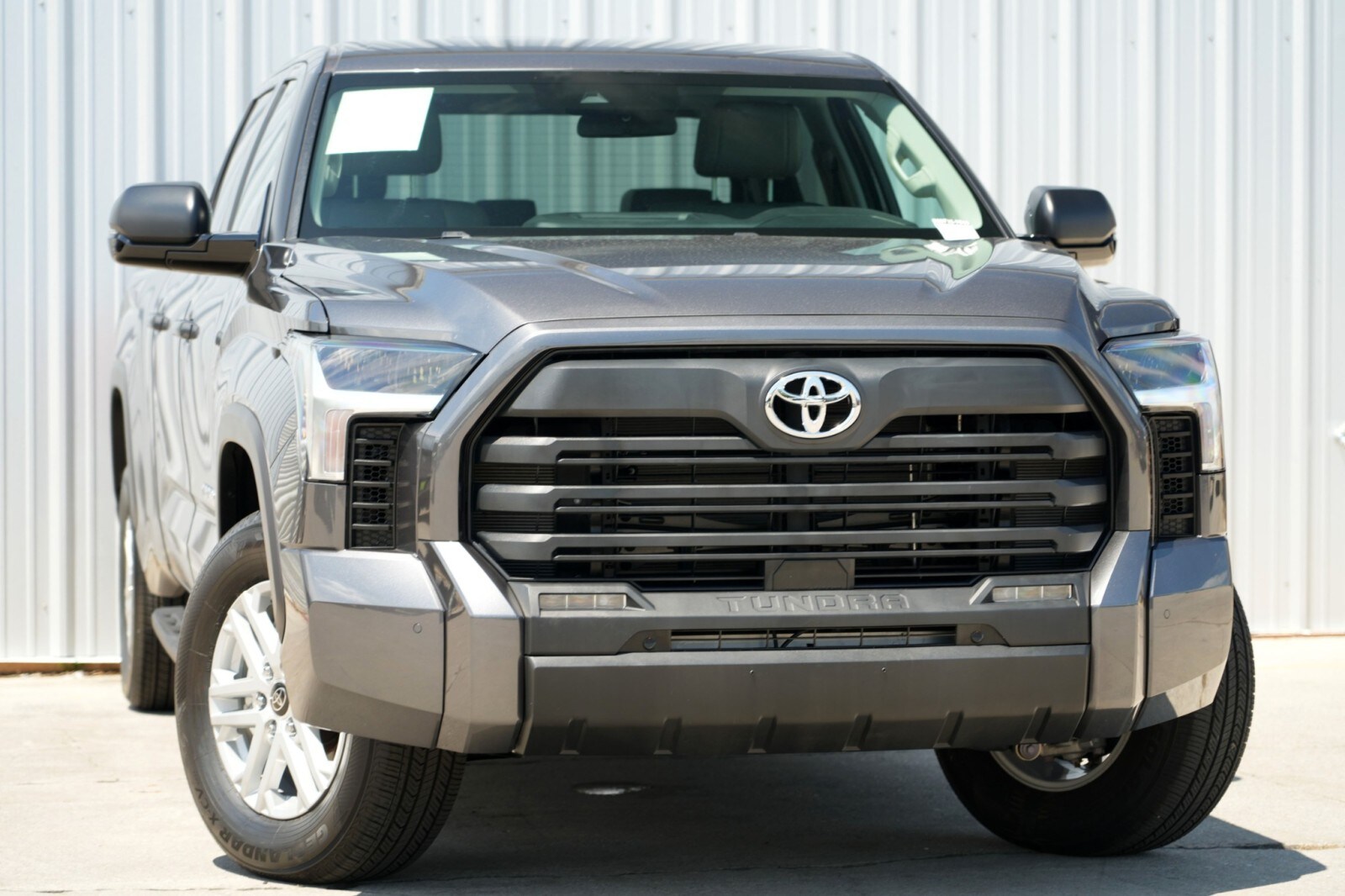 2024 Toyota Tundra SR5 photo 4