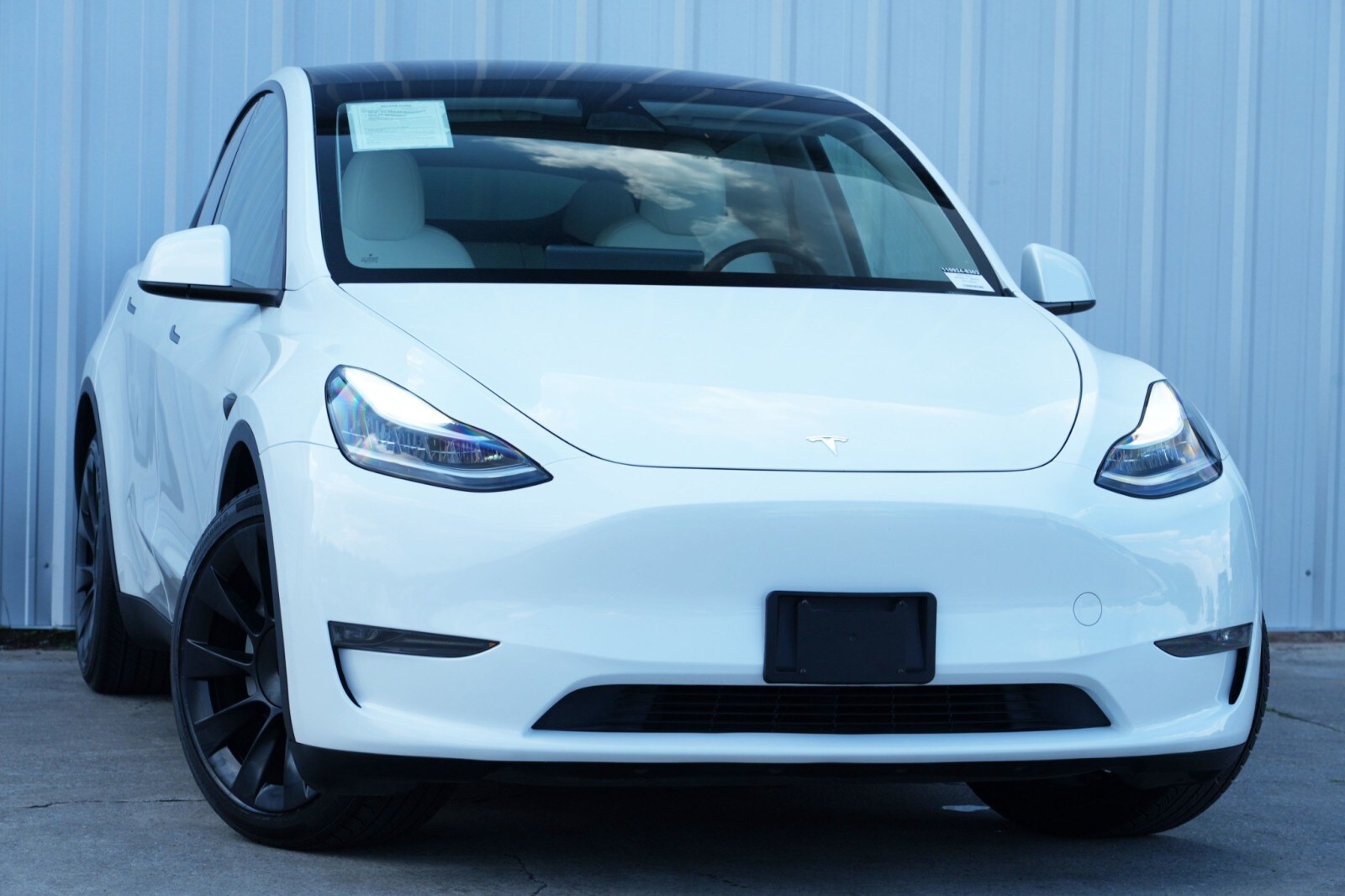 2023 Tesla Model Y Long Range photo 4
