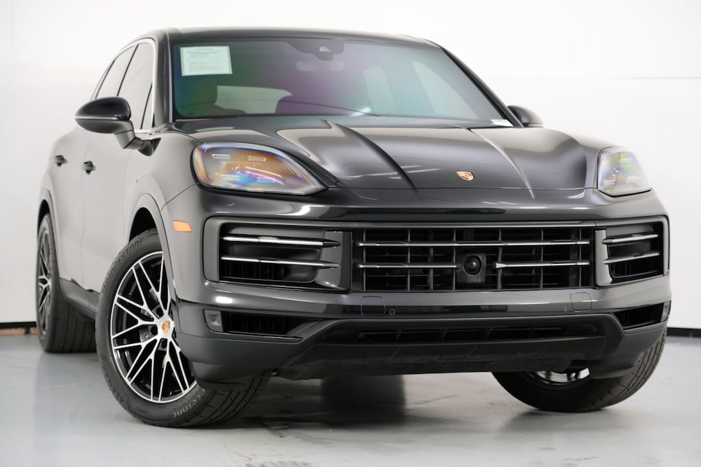 Used 2024 Porsche Cayenne w/ Premium Package SUV