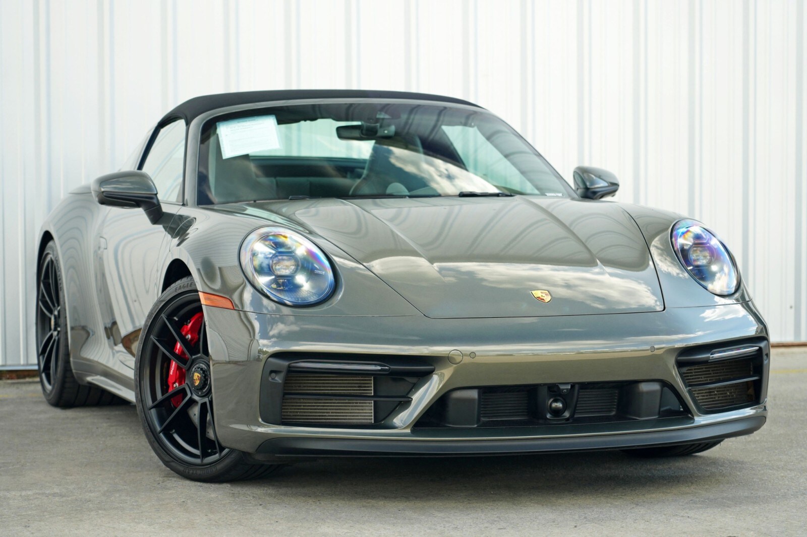 2022 Porsche 911 Targa 4 GTS photo 4