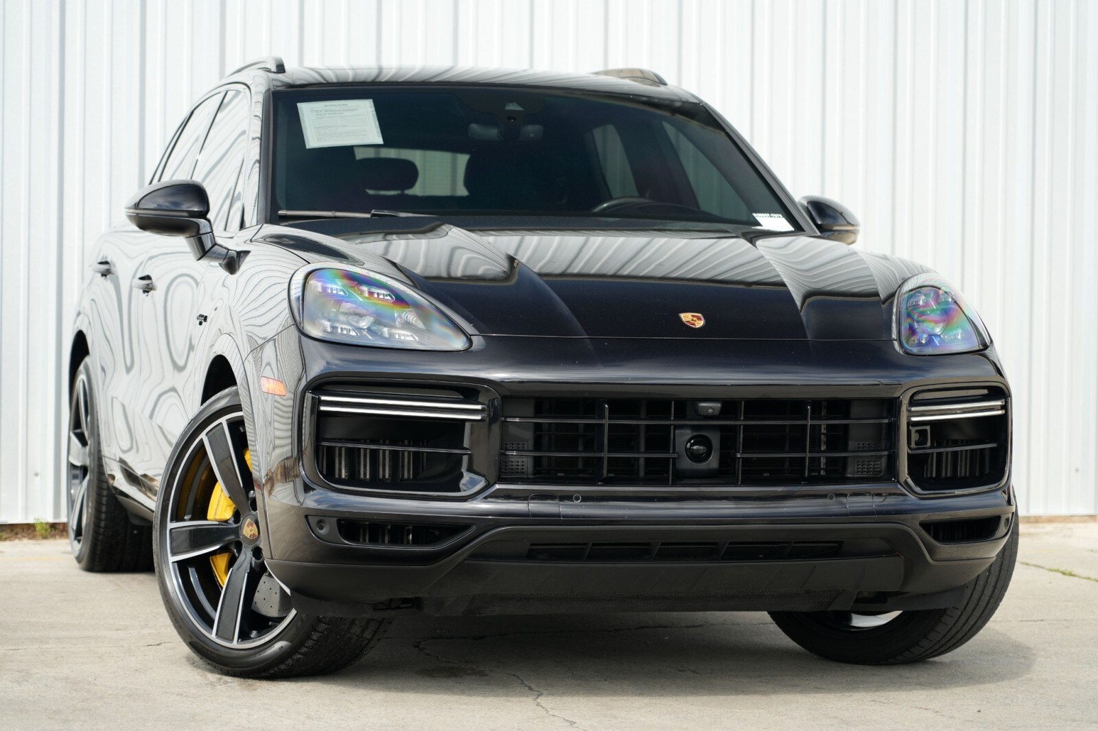 2021 Porsche Cayenne Turbo S E-Hybrid photo 4