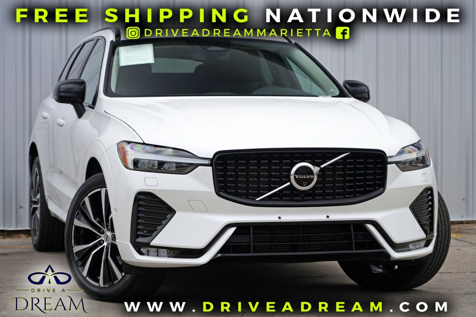2024 Volvo XC60 Plus photo 3