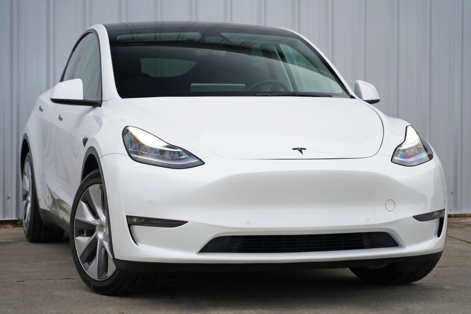 2022 Tesla Model Y Long Range photo 4