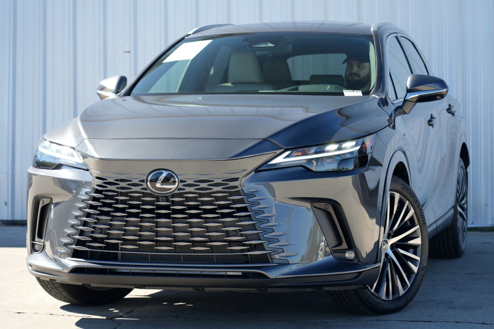 2024 Lexus RX 350 Premium photo 3