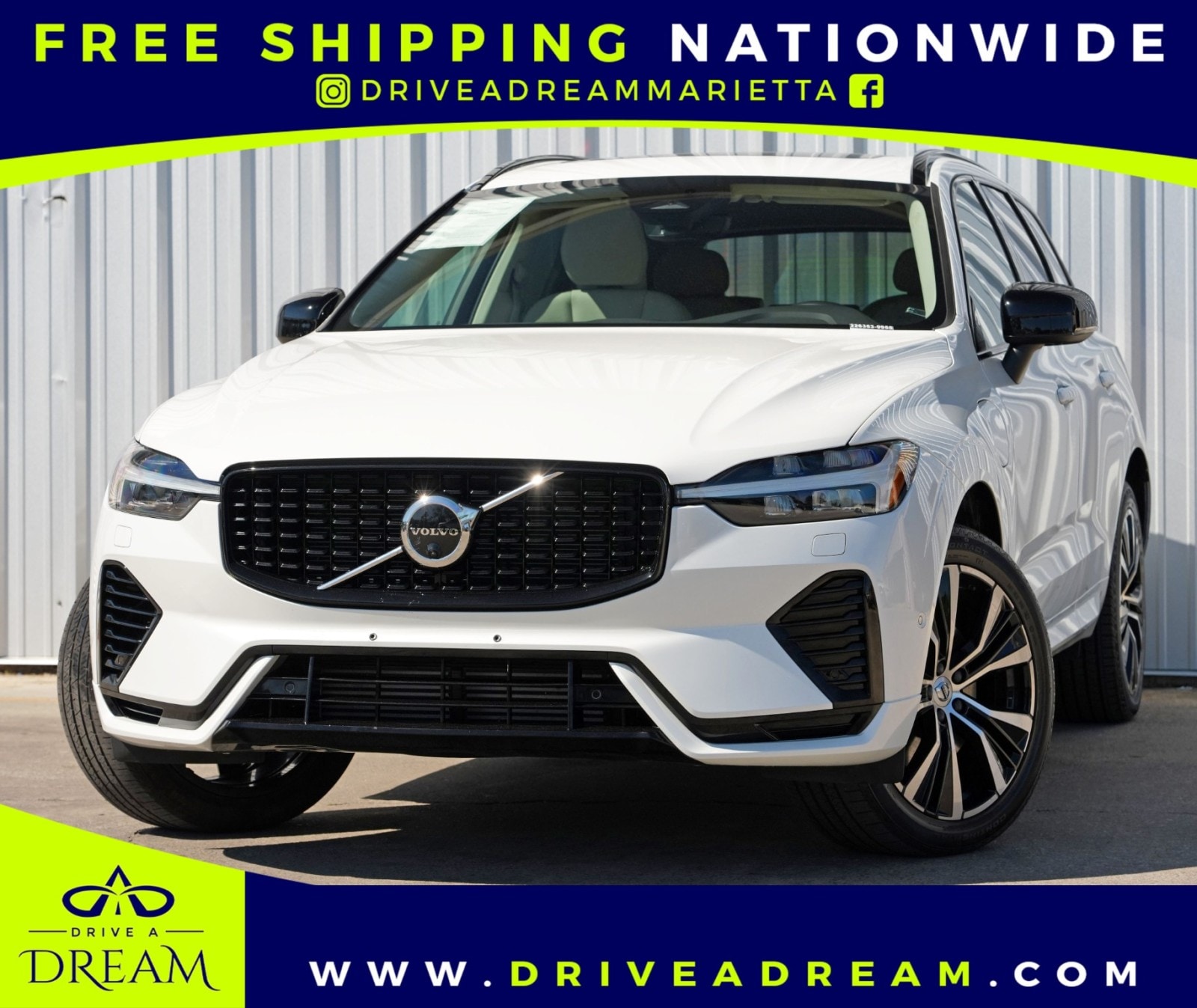 2023 Volvo XC60 T8 Plus Dark Theme AWD's photo