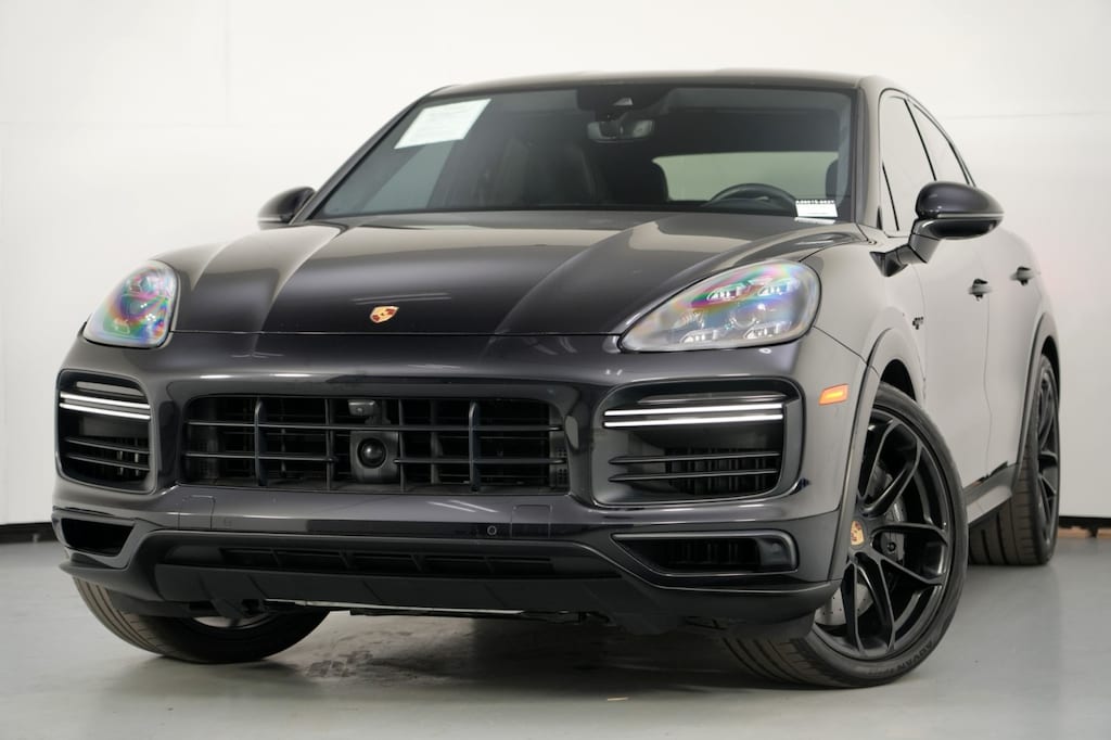 Used 2022 Porsche Cayenne Turbo S E-Hybrid w/ Premium Plus Package SUV