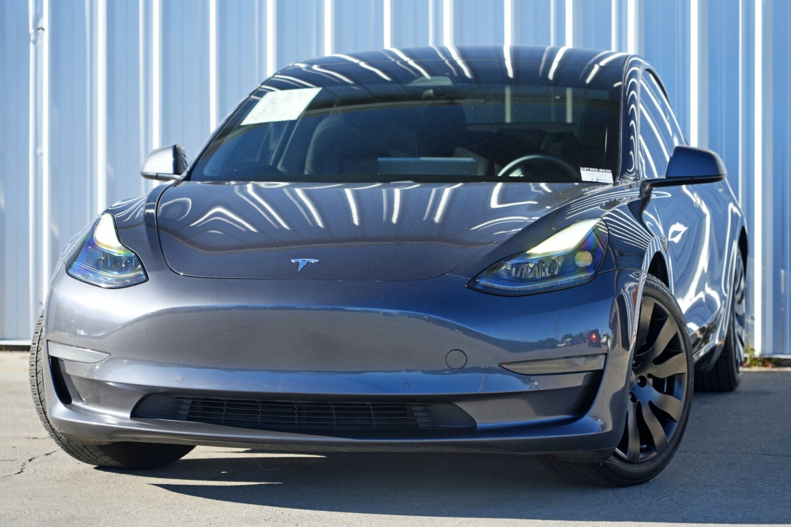 2021 Tesla Model 3 Standard Range Plus photo 3