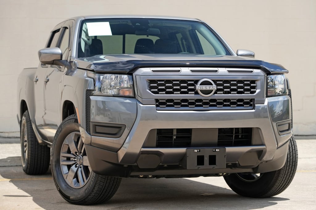 Used 2025 Nissan Frontier SV Truck Crew Cab