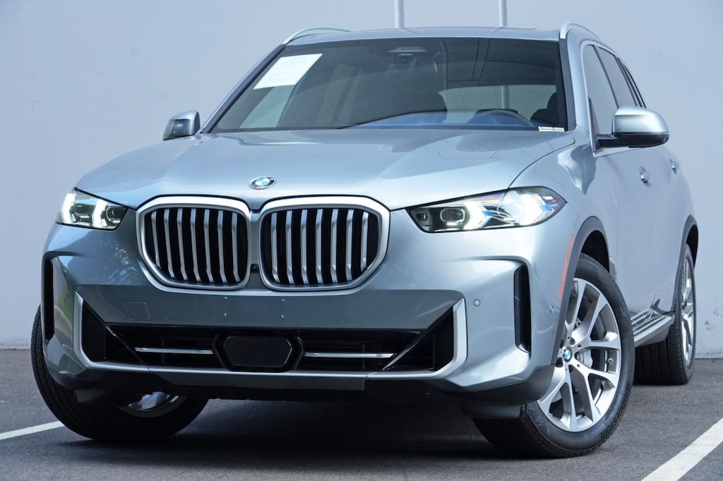 Used 2024 BMW X5 xDrive40i w/ Premium & Parking Assist Packages SUV