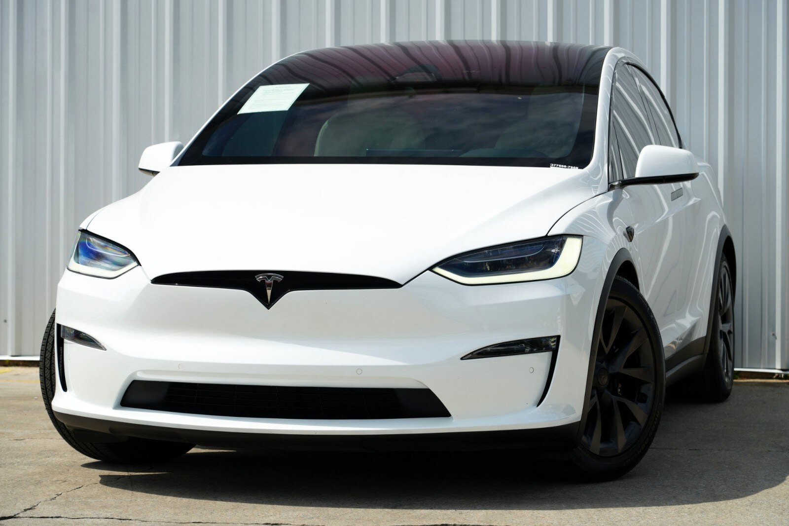 2023 Tesla Model X Standard Range photo 3