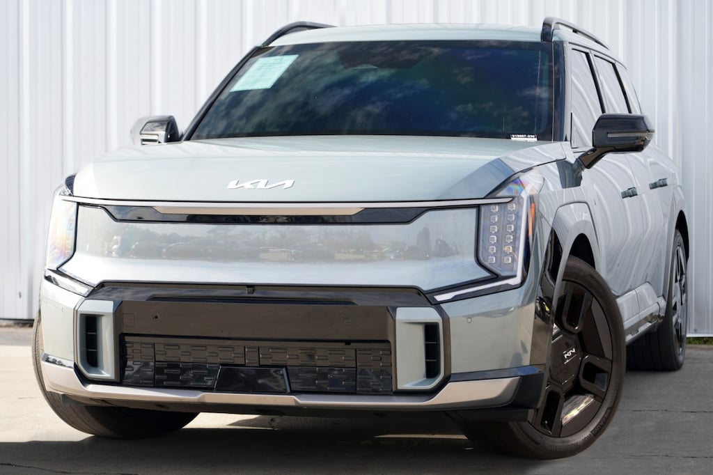 Used 2024 Kia EV9 GT-Line SUV