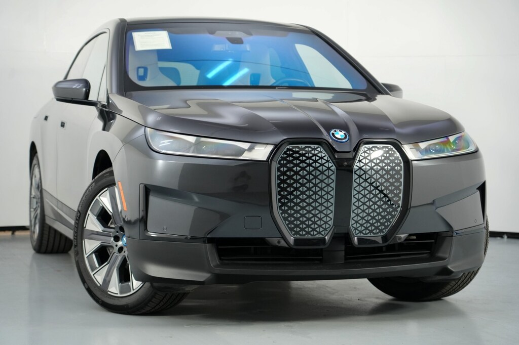 Used 2024 BMW iX xDrive50 w/ Luxury, Convenience & Driver Assist Pa SUV