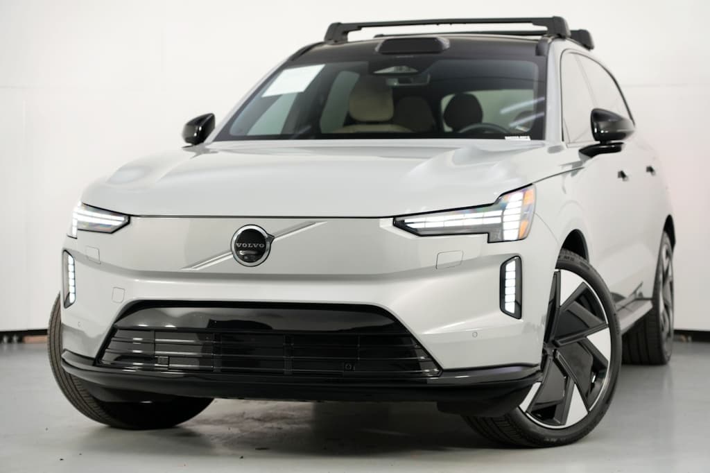 Used 2025 Volvo EX90 Ultra SUV