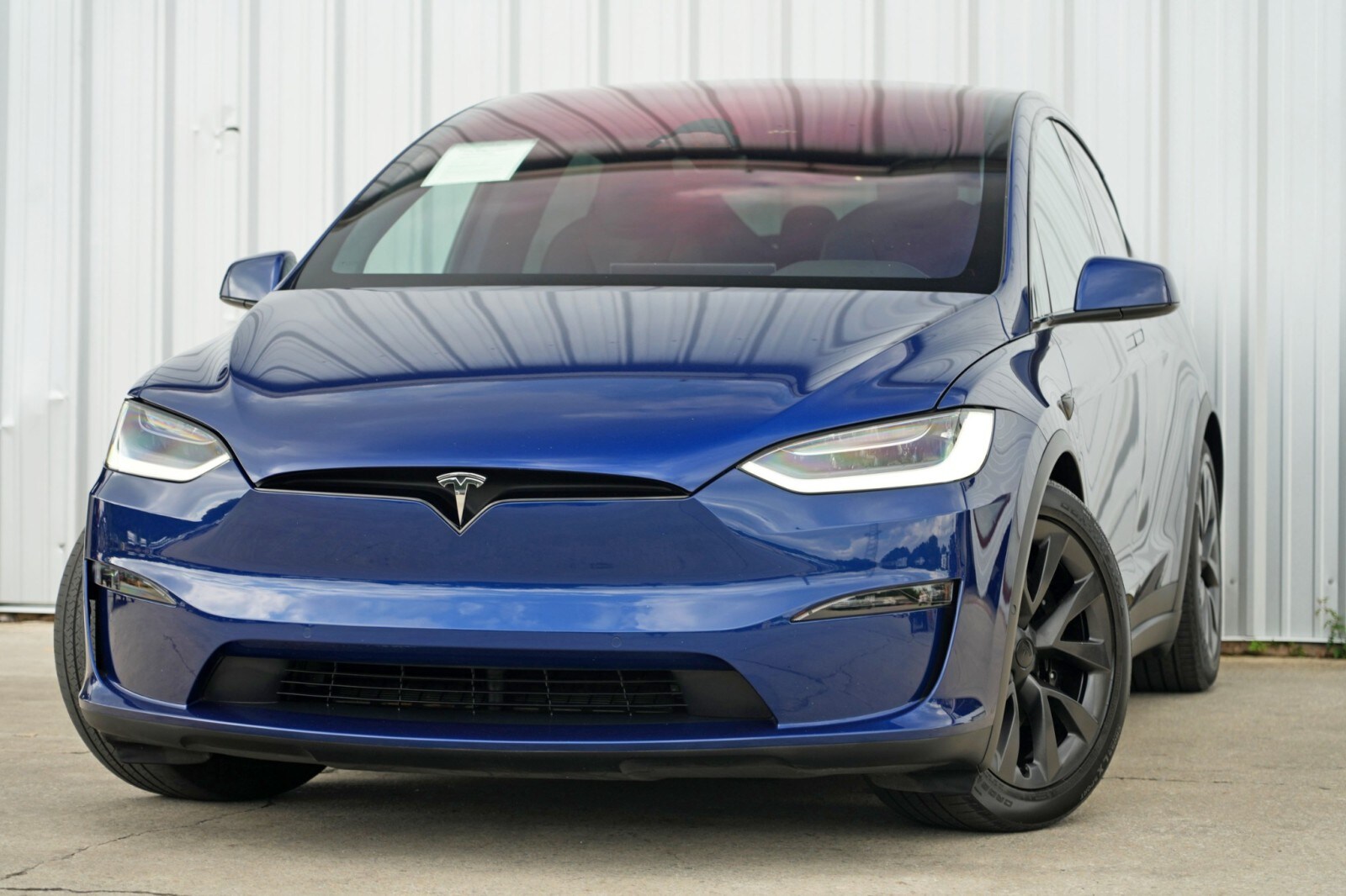 2023 Tesla Model X Standard Range photo 3