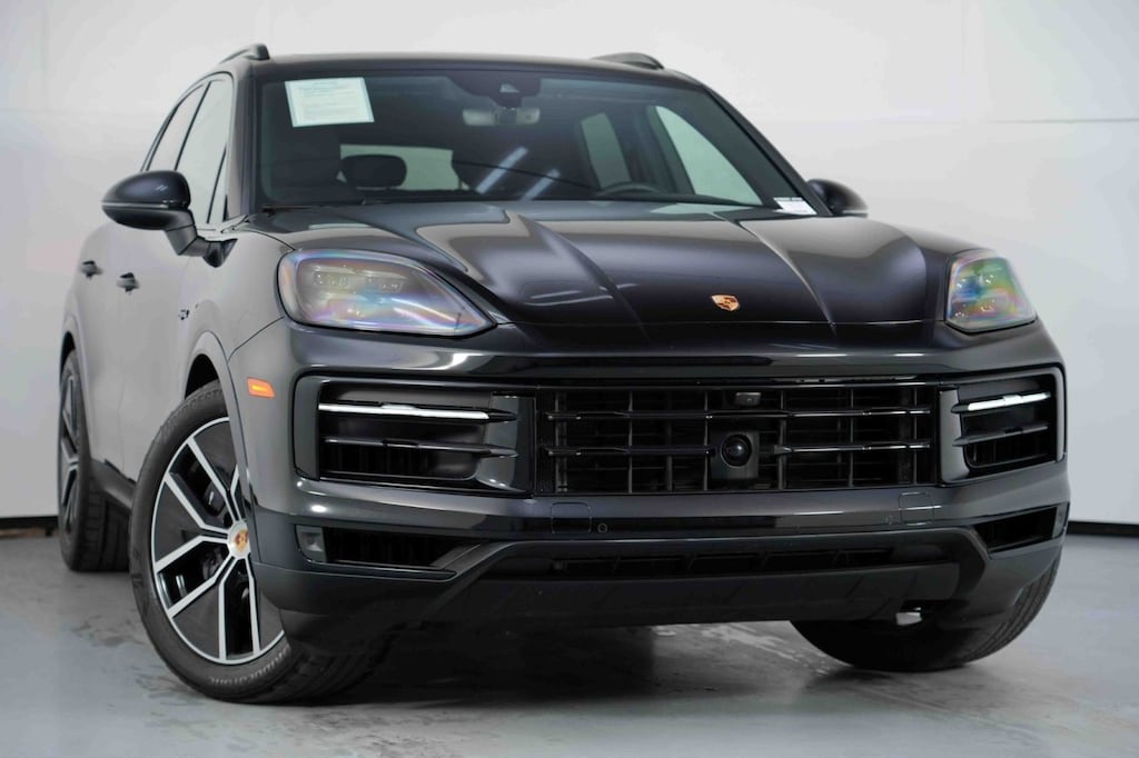 Used 2024 Porsche Cayenne E-Hybrid w/ Premium Package SUV