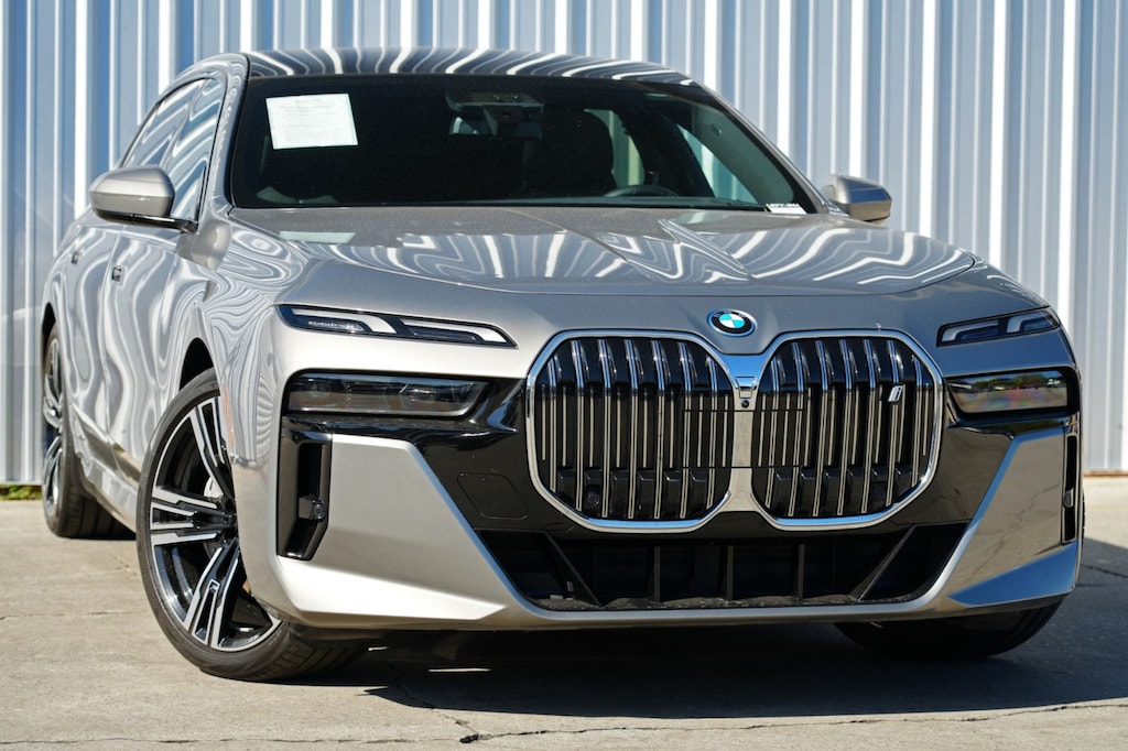 Used 2023 BMW i7 xDrive60 w/ M Sport, Driving & Parking Assist Pack Sedan