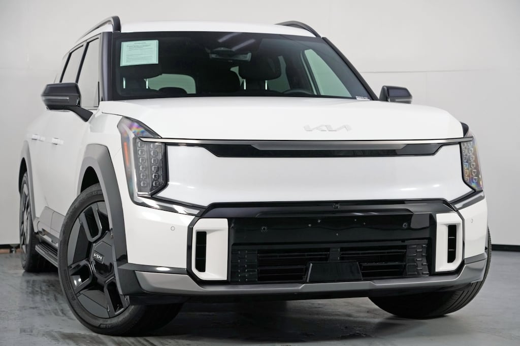Used 2024 Kia EV9 GT-Line w/ Relaxation Package SUV