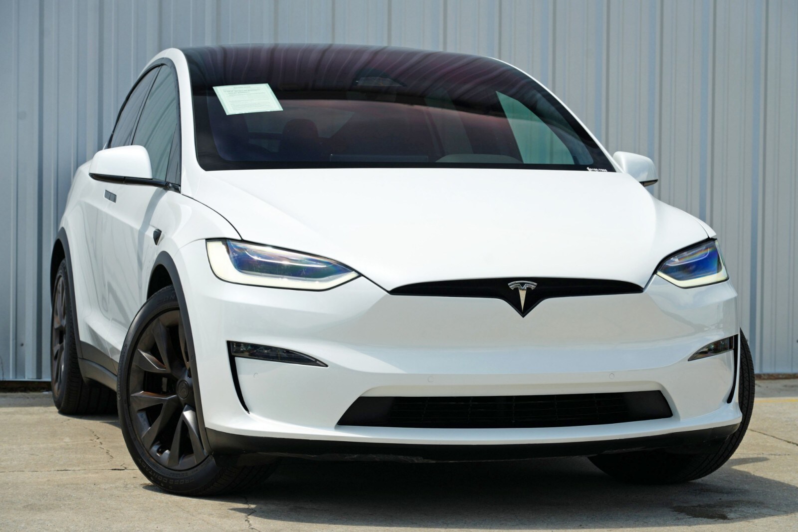 2023 Tesla Model X Standard Range photo 4