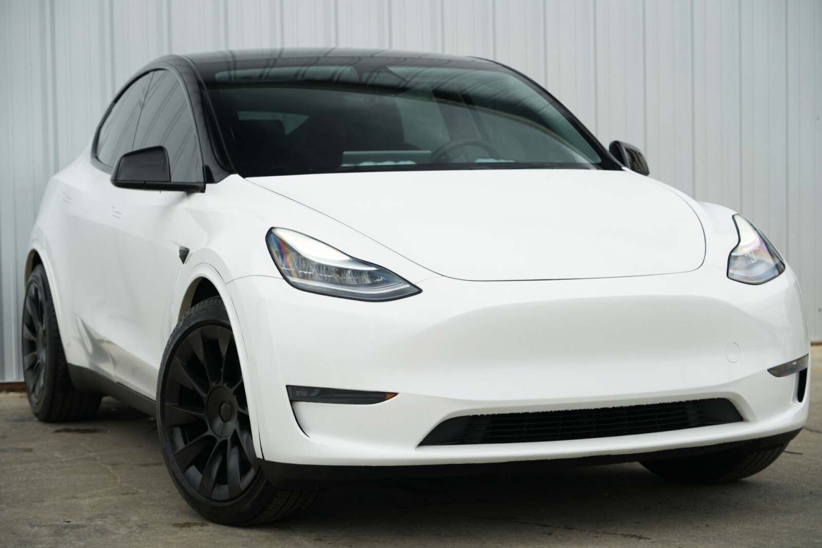 2020 Tesla Model Y Long Range photo 4