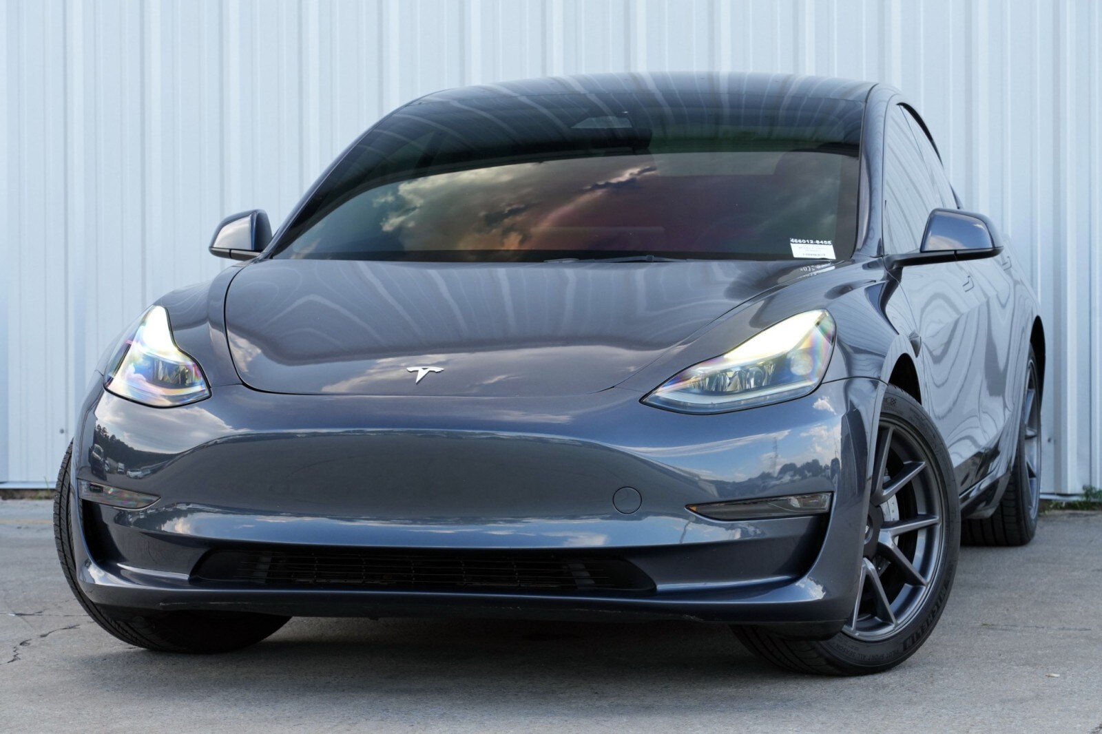 2023 Tesla Model 3 photo 3