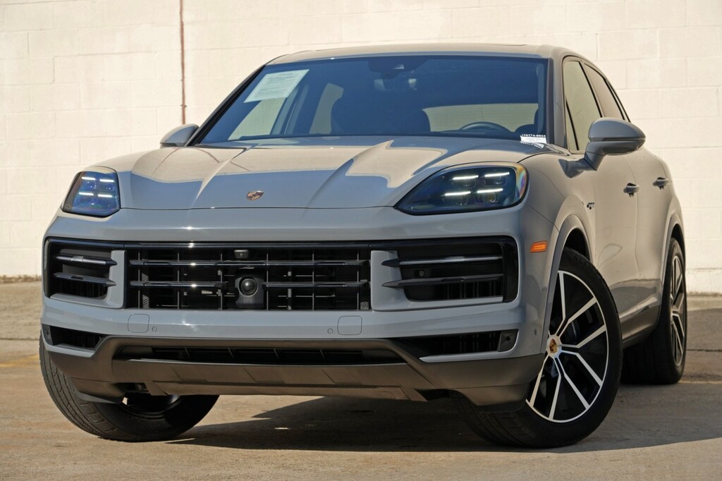 Used 2025 Porsche Cayenne E-Hybrid SUV