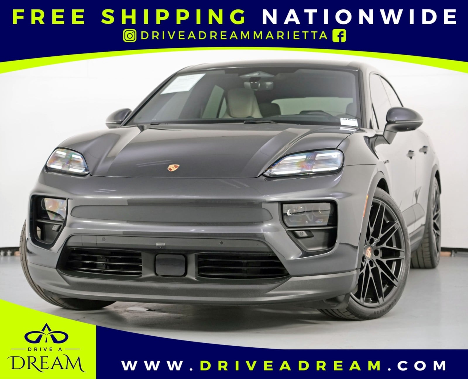 2024 Porsche Macan Base's photo