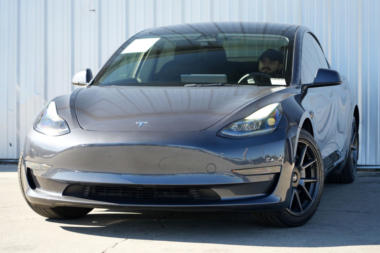 2023 Tesla Model 3 photo 3