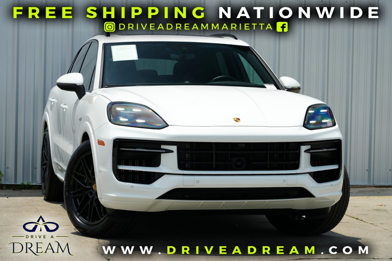 2024 Porsche Cayenne E-Hybrid photo 2