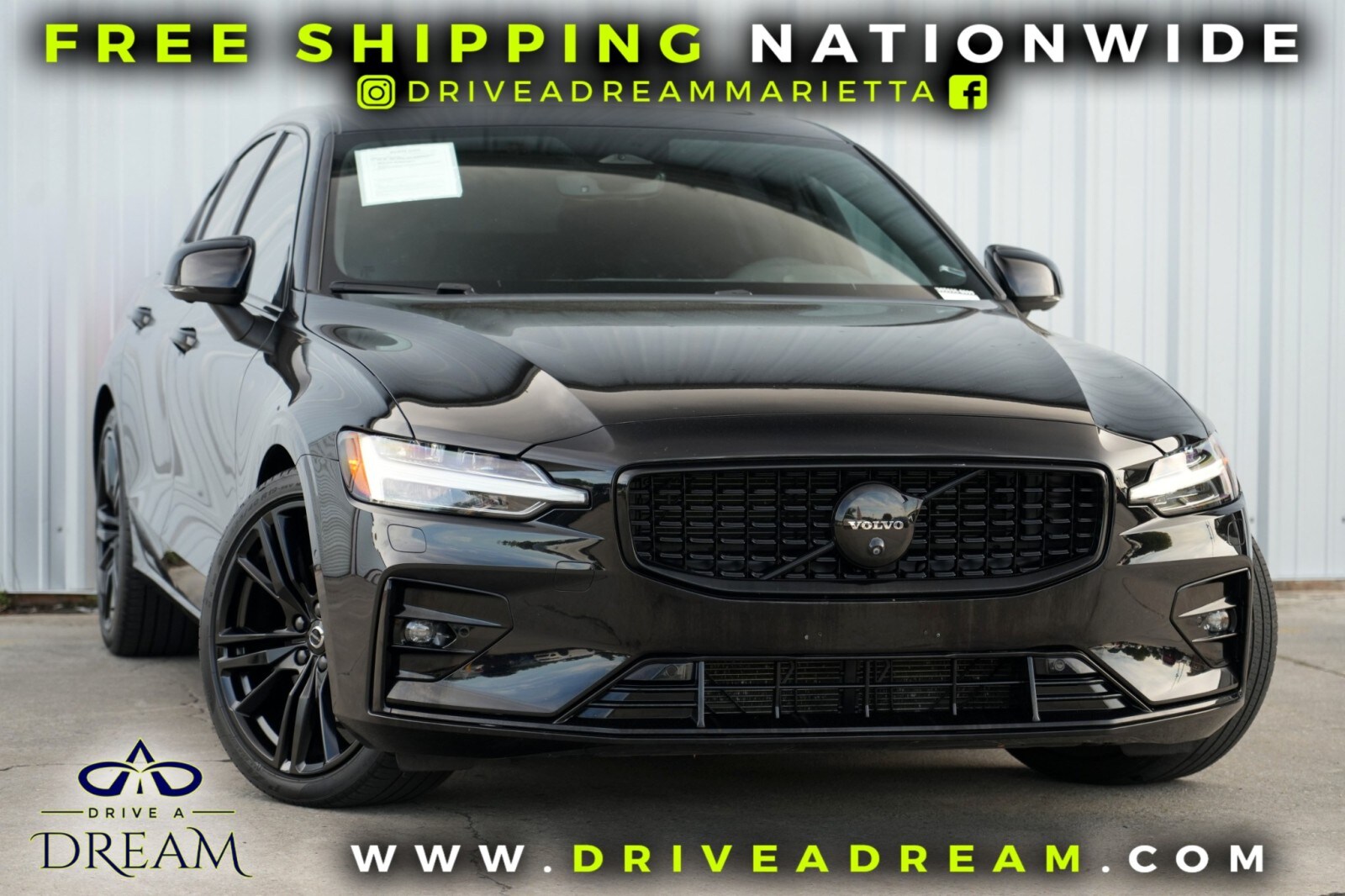 2024 Volvo S60 Plus Black Edition photo 2