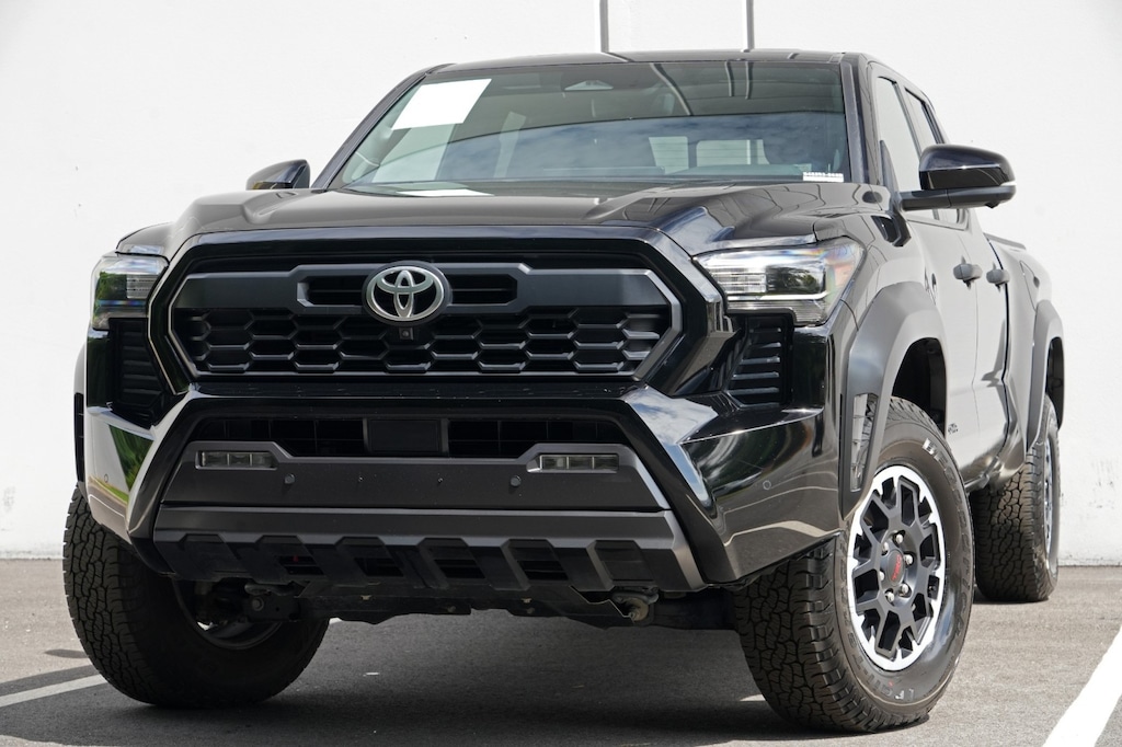 Used 2024 Toyota Tacoma 4WD TRD Off Road w/ Premium Package Truck Double Cab