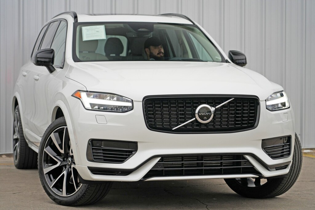 Used 2023 Volvo XC90 Recharge Plug-In Hybrid Ultimate Dark Theme SUV