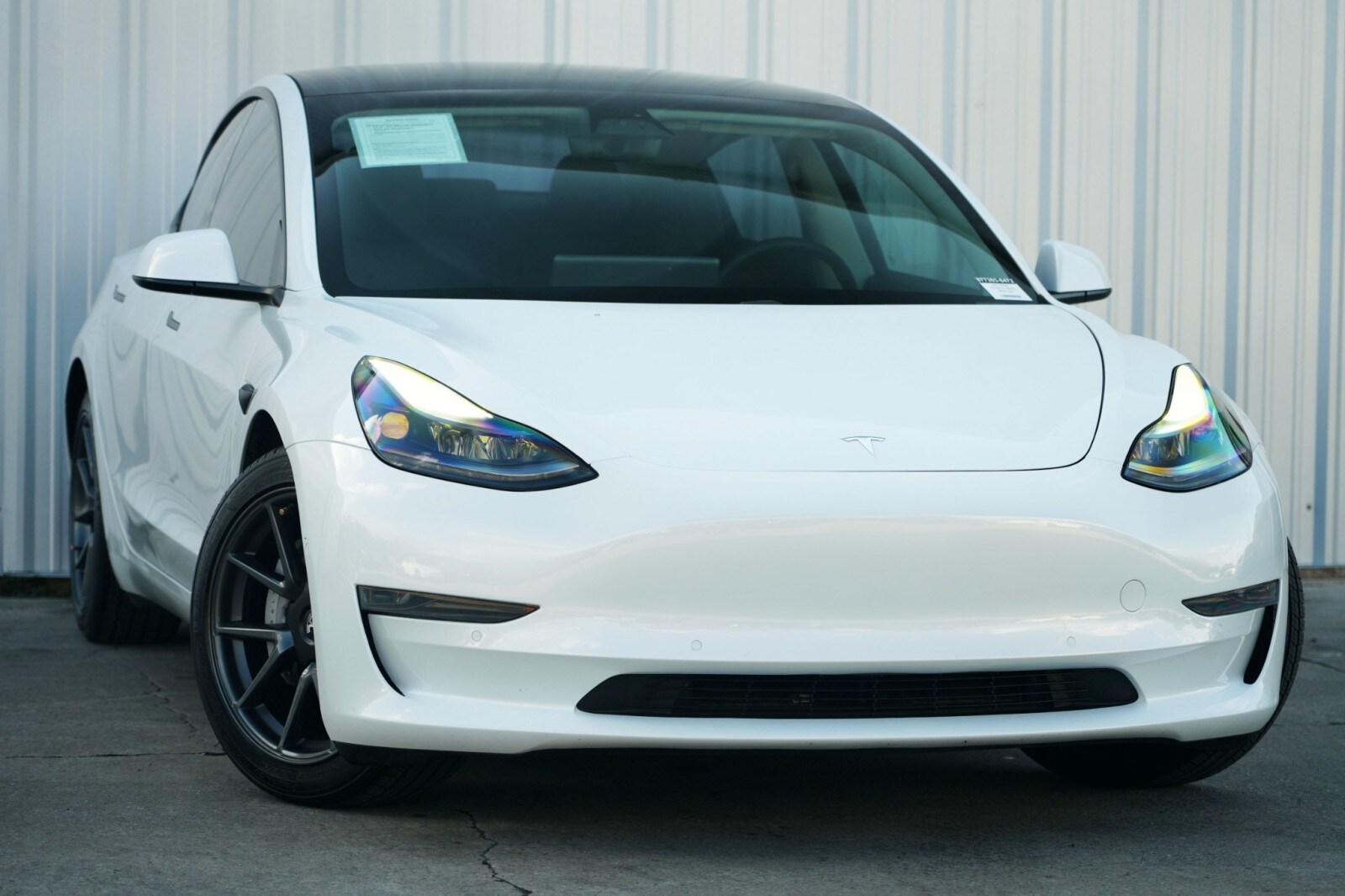 2021 Tesla Model 3 Standard Range Plus photo 4