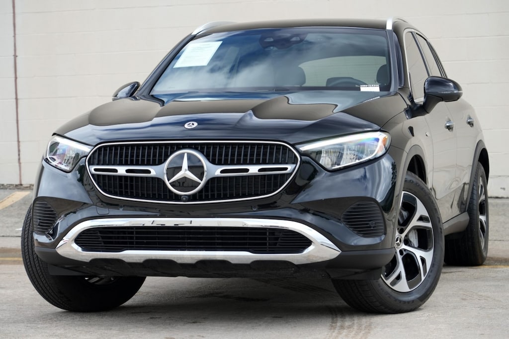 Used 2025 Mercedes-Benz GLC GLC 350e w/ Driver Assist & Exclusive Packages SUV